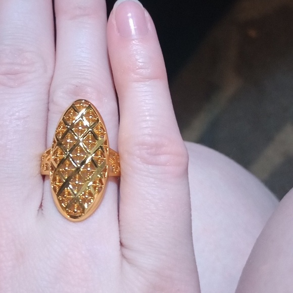 ♥️ 5 / $20 Elegant Gold Women's Ring Size Filgree Style 💛 - Picture 5 of 6